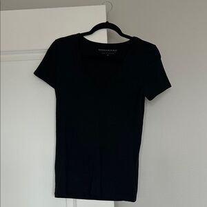Banana Republic Black V-Neck T-Shirt